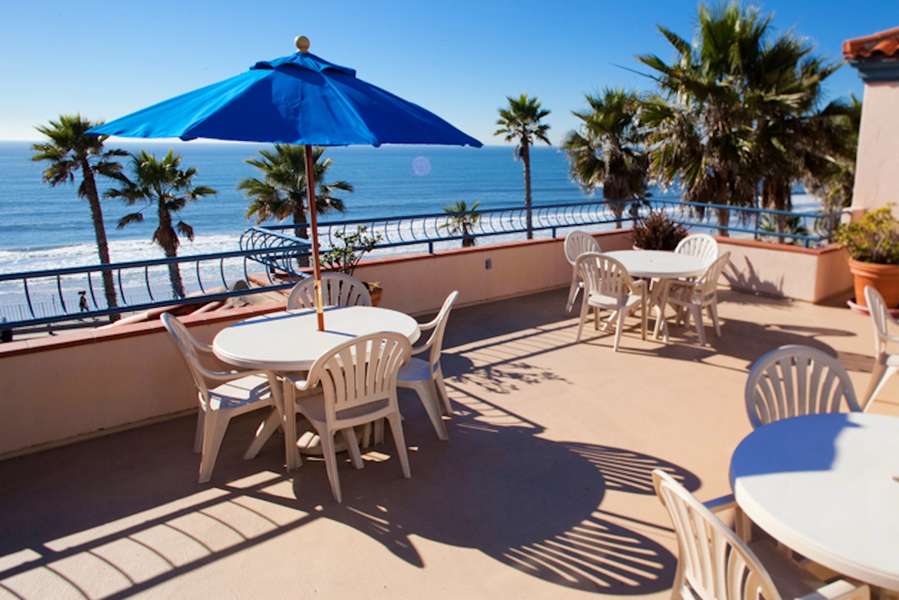 Dini's Bistro A Carlsbad, CA Bar Thrillist