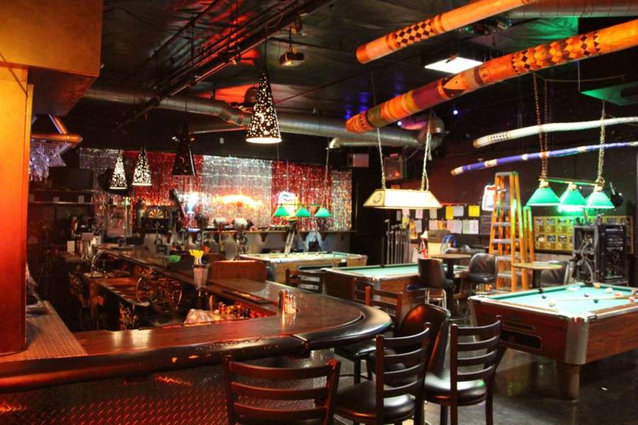 Paladino's A Bar in Tarzana, CA Thrillist