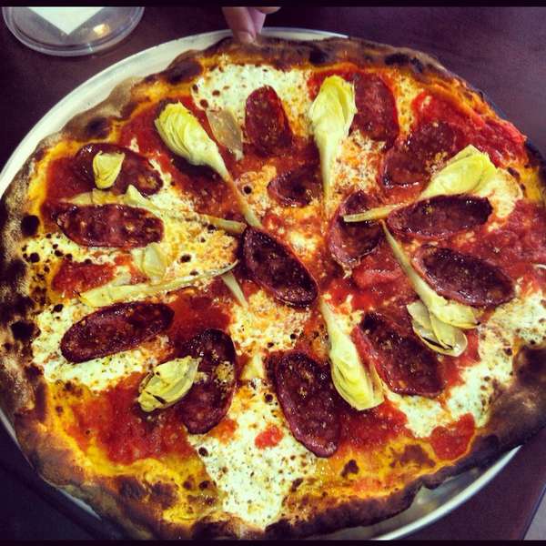 Reggiano's Brick Oven Pizza & Cafe A Restaurant in Staten Island, NY