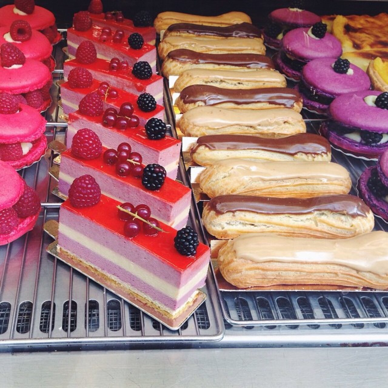 10 best France Instagram accounts Thrillist