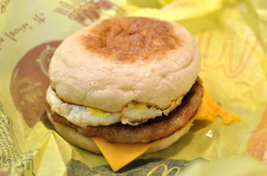 South Dakota Olive Garden Food Critic Reviews McDonald's Thrillist