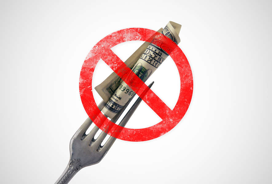 CashOnly Restaurants The Case Against CashOnly Restaurants Thrillist