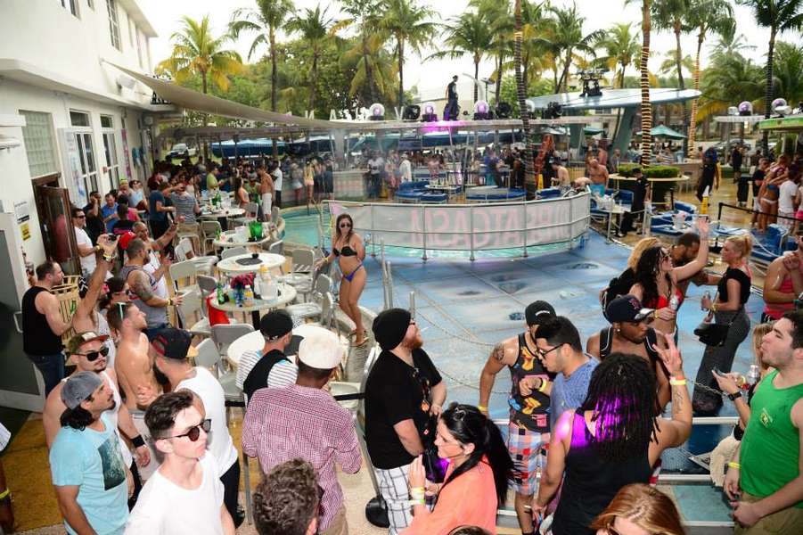 The Best Miami Bar For (Almost) Every Occasion Thrillist