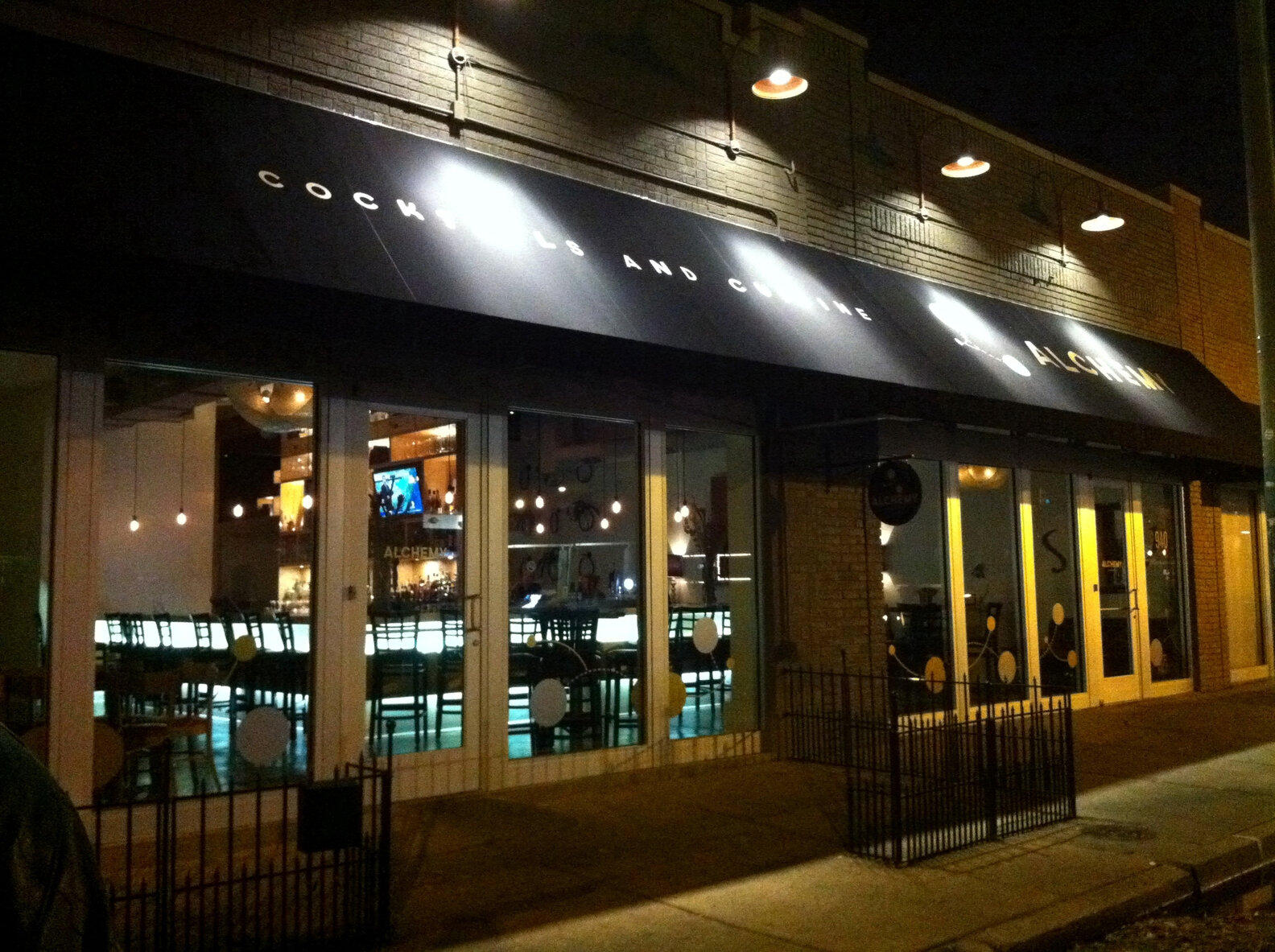 What Your Favorite Memphis Bar Says About You - Thrillist