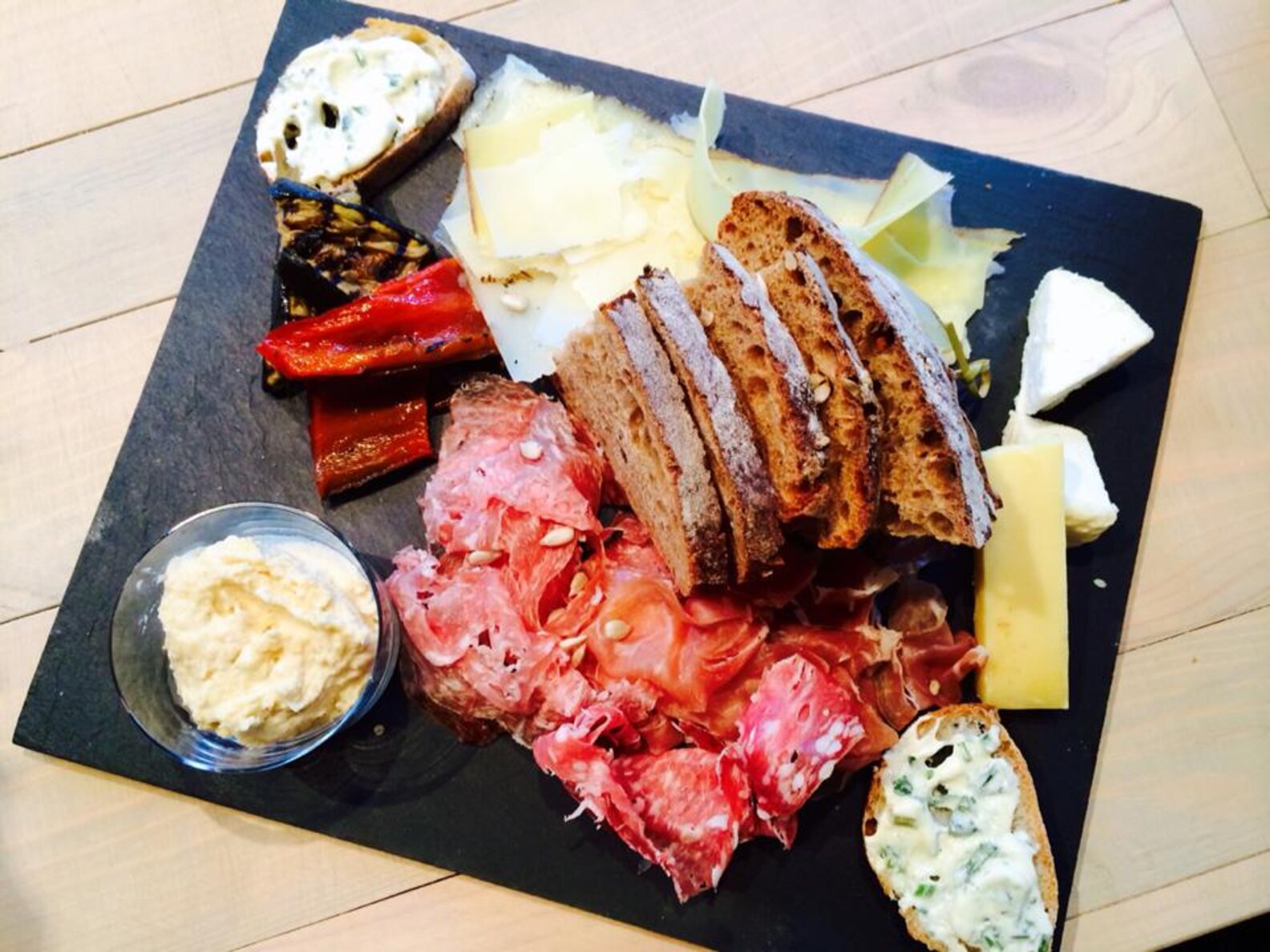 The Best Wine Bars in Paris Thrillist