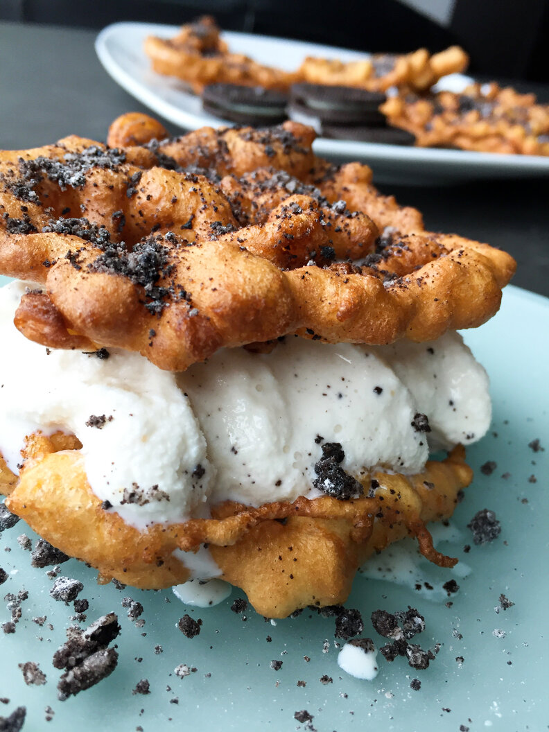 Make This Funnel Cake Ice Cream Sandwich Recipe This Spring Thrillist
