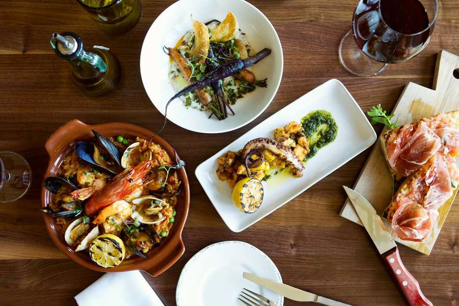 Oporto Fooding House & Wine A Bar in Houston, TX Thrillist