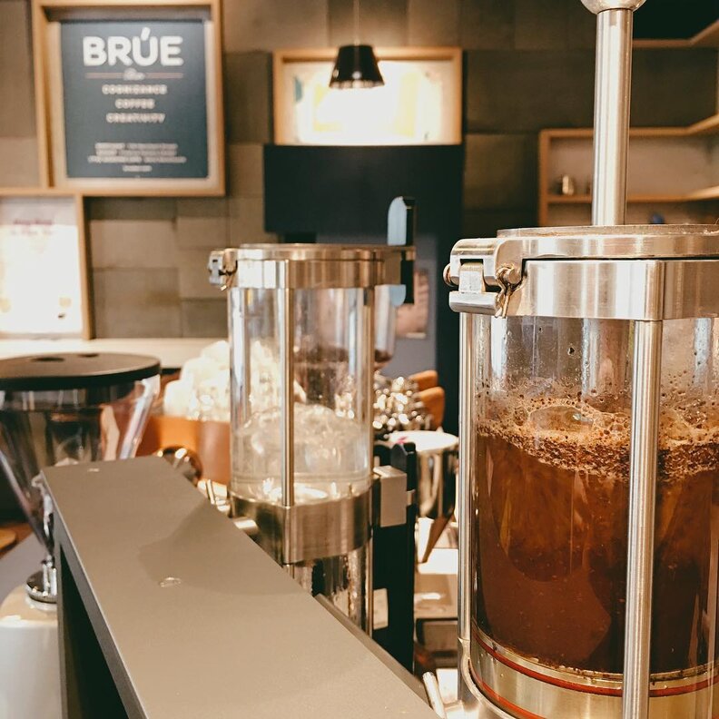 Best Local Coffee Shops in Honolulu, HA The Curb, Brue, Kai, Glazers