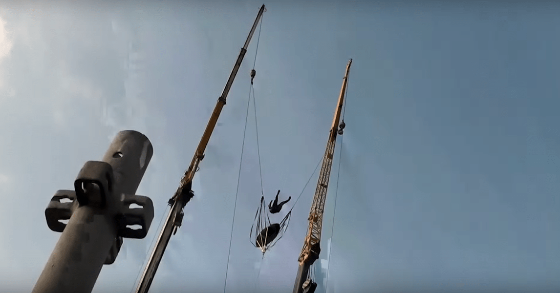 Giant Human Slingshot Launches People 300ft in the Air (Video) Thrillist