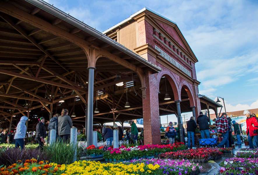 Best Food Trucks and Vendors in Detroit's Eastern Market Thrillist