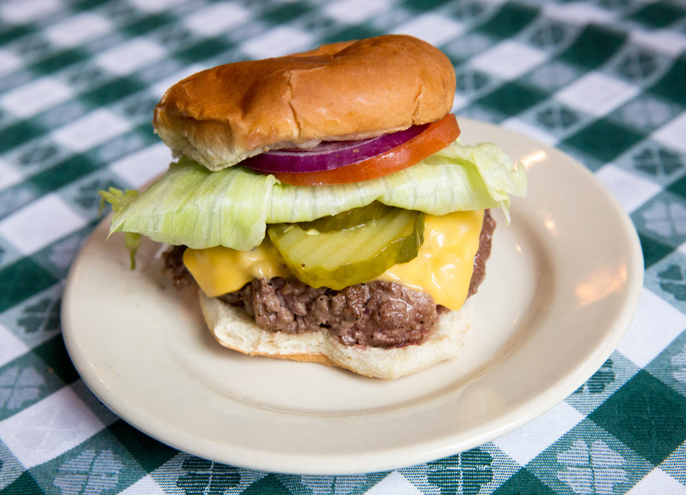 Best Burgers in NYC A Definitive Guide to Tasty Hamburger Restaurants