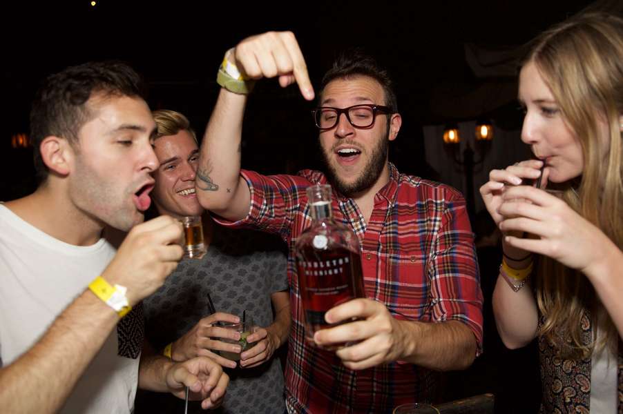 Can You Drink Alcohol on Antibiotics? We Asked a Doctor. Thrillist