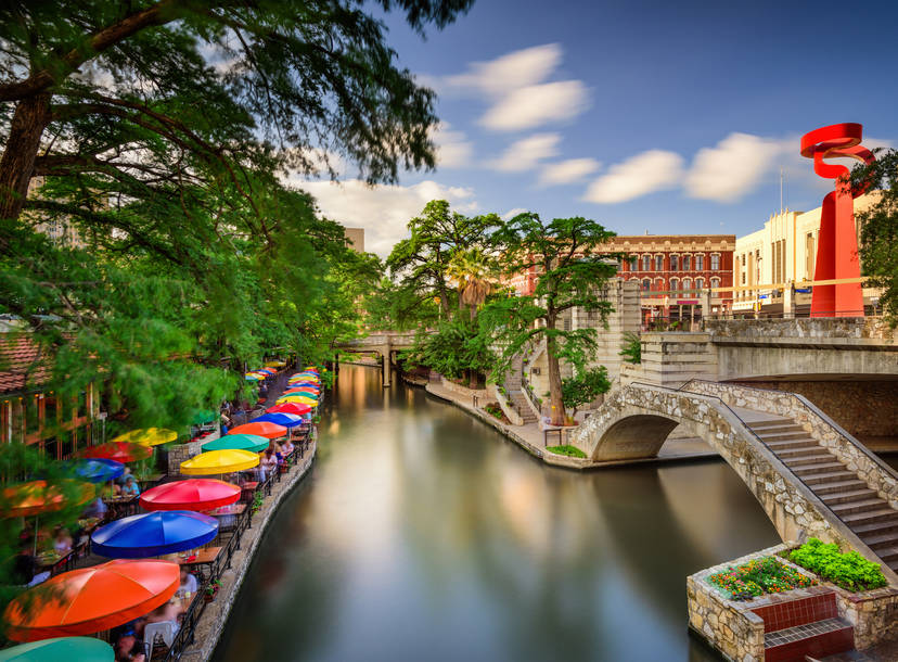Things To Do On The San Antonio River Walk : San Antonio : Travel Channel | San Antonio Vacation Ideas And Guides : Travelchannel.com | Travel Channel San Antonio River Walk: Why I Love Something You Hate - Thrillist