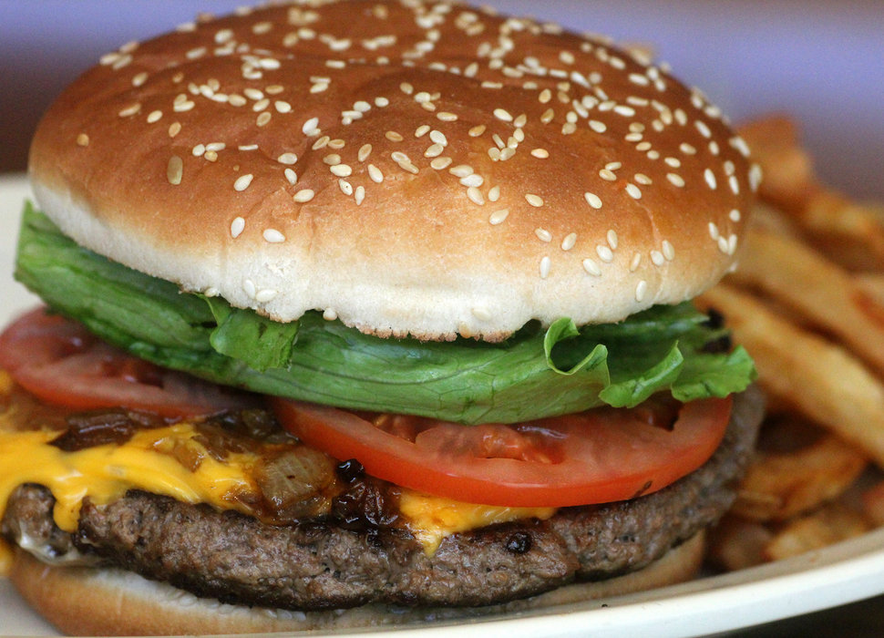 Burger Restaurants in Chicago for the Best Hamburger Burger Quest
