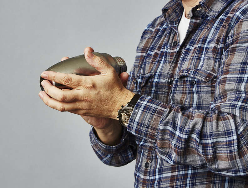 Cocktail Shaking Styles How to Hard Shake a Drink Properly Thrillist