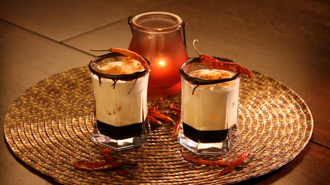 How to Make a Chili Chocolate Sombrero Kahlua Cocktail Recipe Thrillist