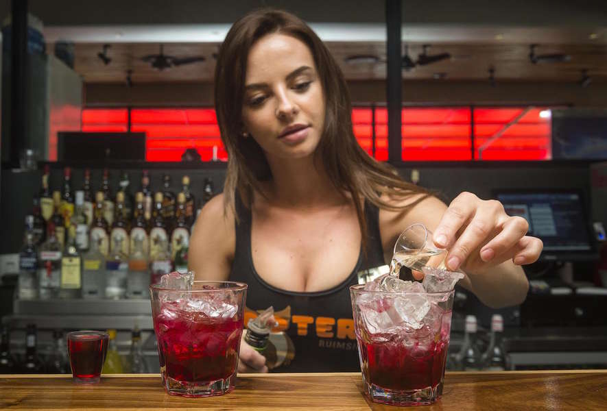 Best Pickup Lines 17 Cheesy Pickup Lines That Actually Work Thrillist