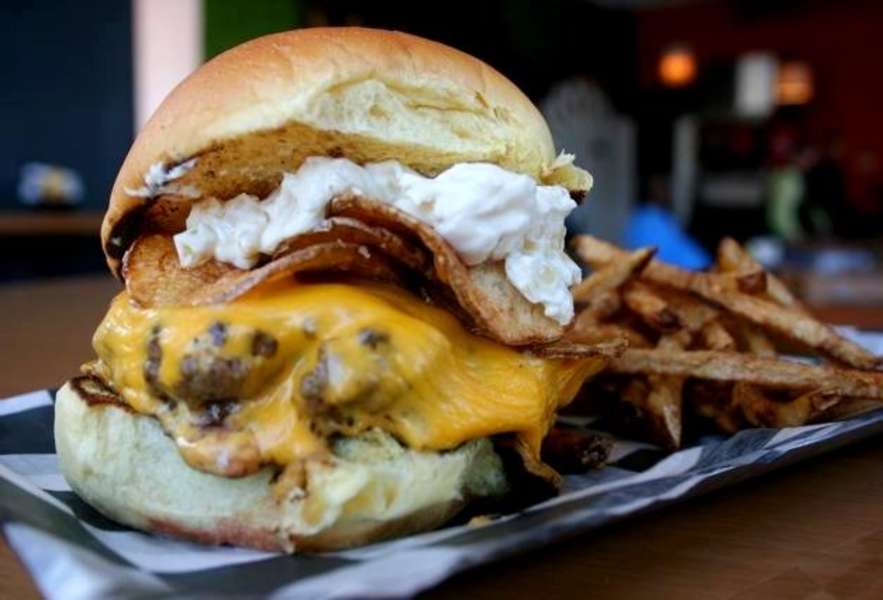 The Burger Point A Chicago, IL Restaurant Thrillist