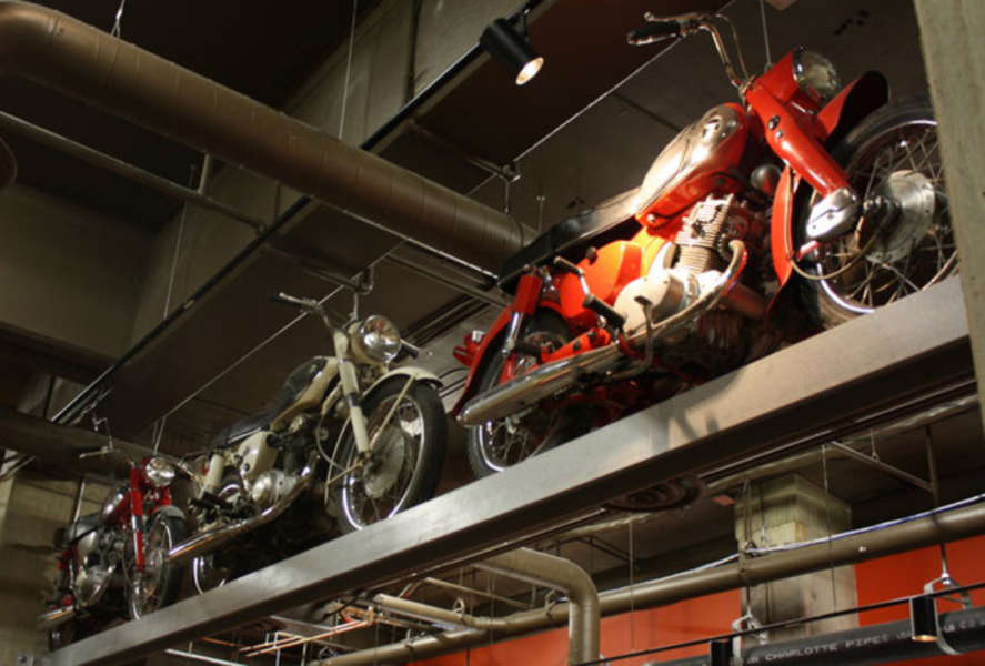 Iron Horse Tap Room Drink Thrillist Washington DC