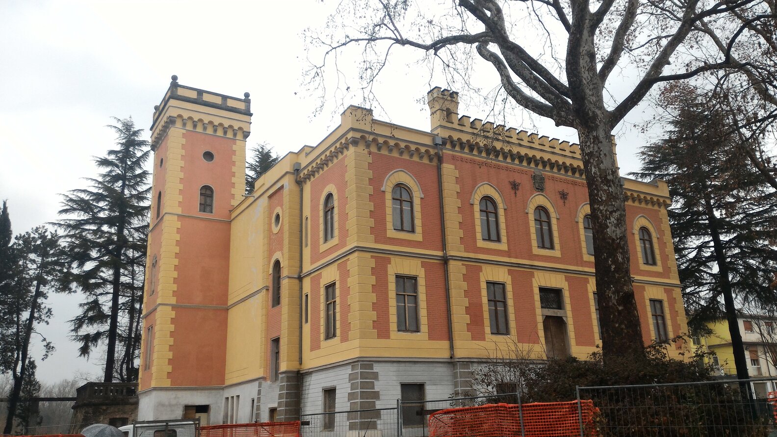 Italy Giving Away Old Castles & Property to Potential Developers Thrillist