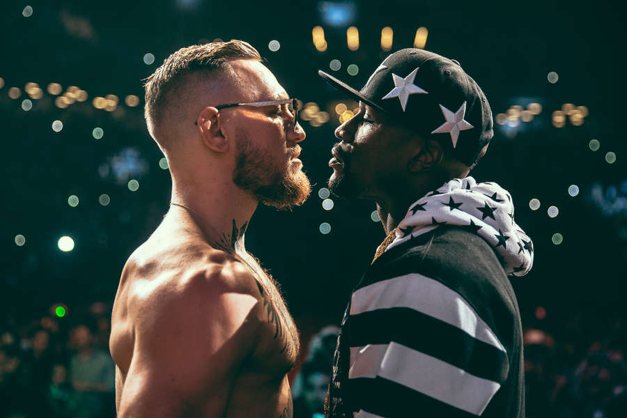 Where to Watch Mayweather vs McGregor in Chicago Bars Showing the
