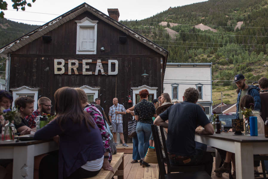Best Small Town Bars in Every US State to Drink at Right Now Thrillist