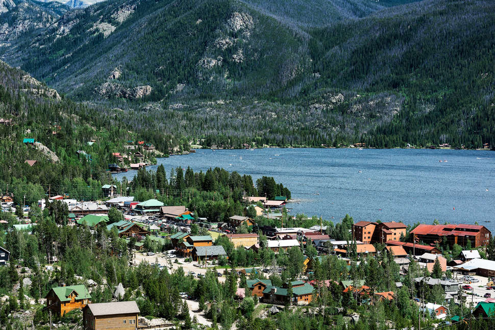 Best Lake Towns in the US Lakes to Visit for Your Summer Vacation