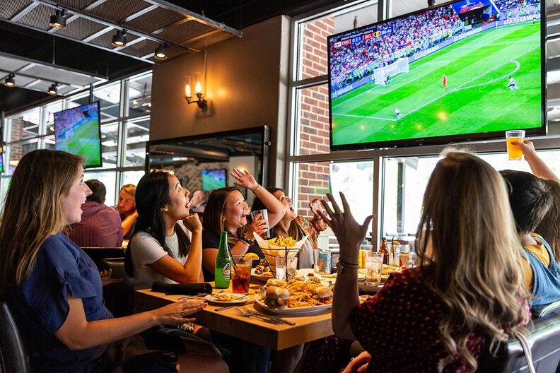Best Sports Bars in San Antonio Where to Watch and Drink on Game Day