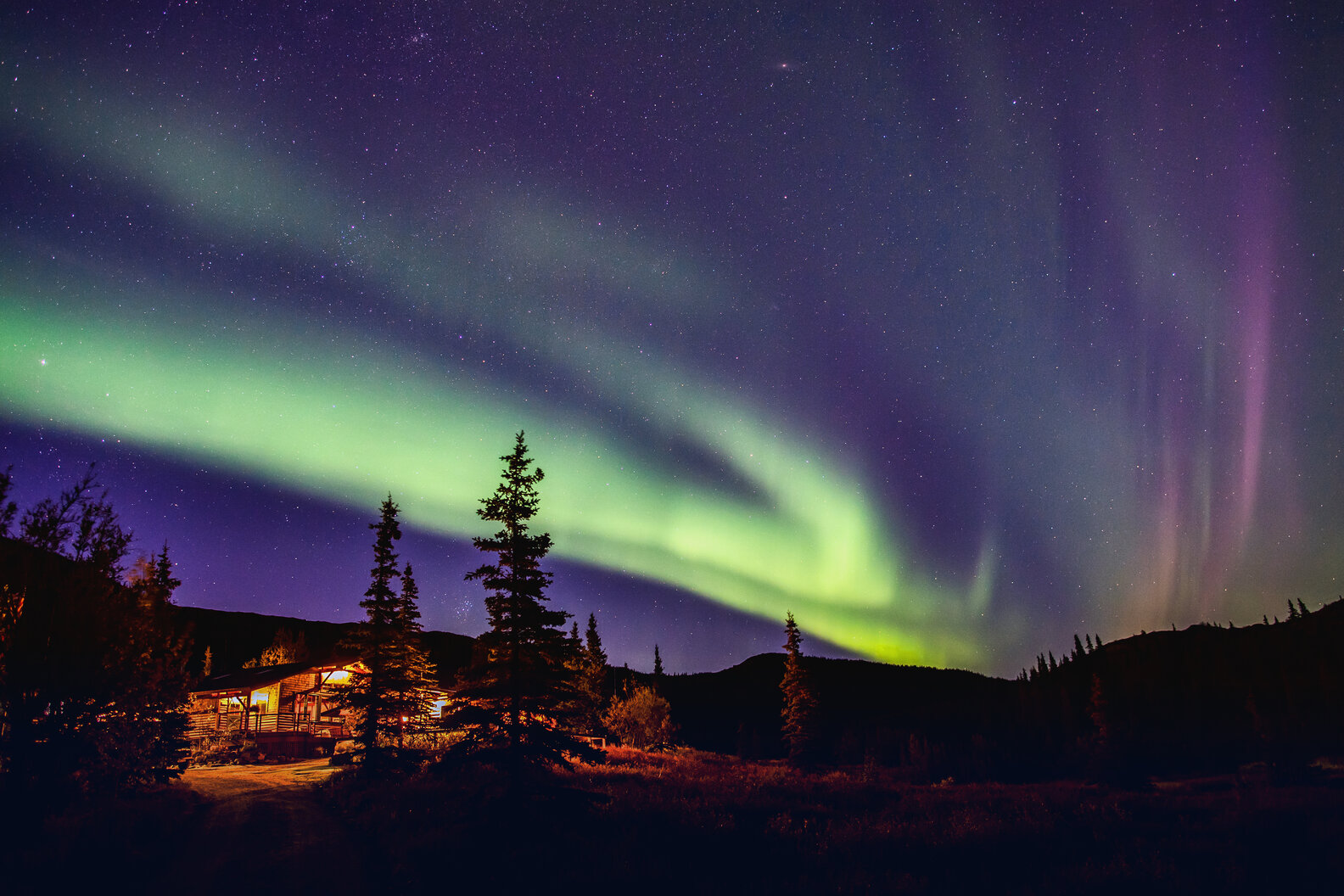 Alaska Railroad Northern Lights Tour is the Best Way to See the Aurora