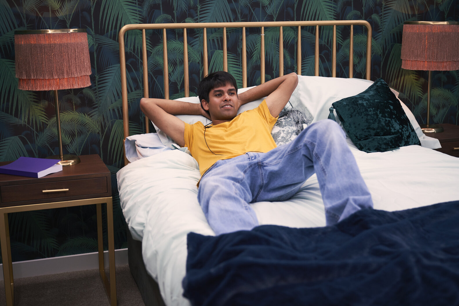 'The Circle' Review Is the New Netflix Reality Series Worth Watching