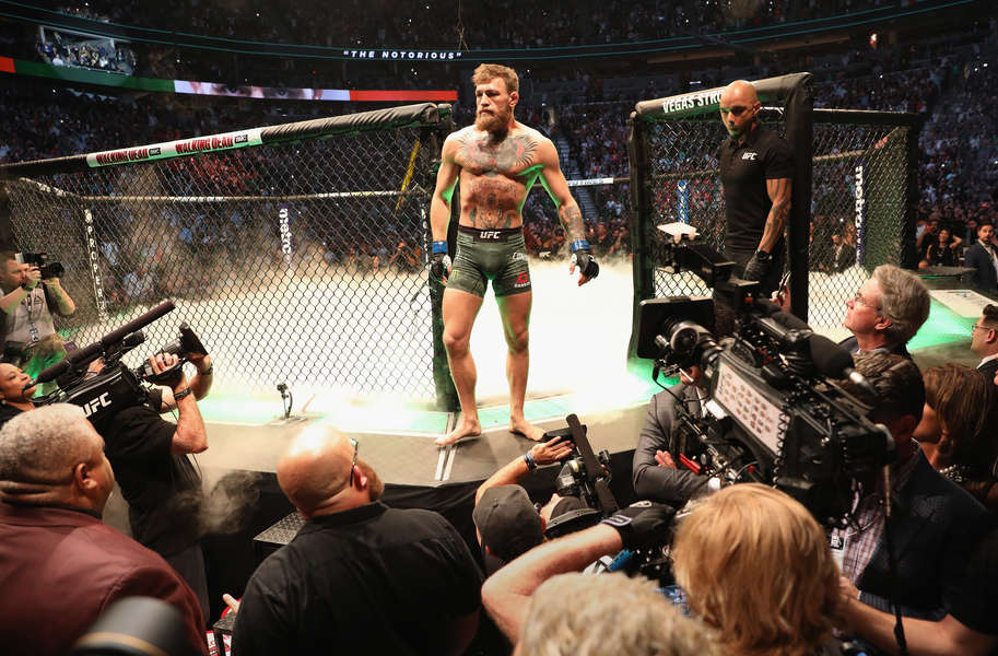 Where to Watch McGregor vs Cowboy in NYC Bars Streaming the UFC Fight Thrillist