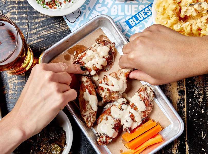 Best Restaurants & Food at JFK Airport Where to Eat at Every Terminal