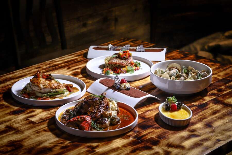 The Legends Oyster Bar & Grill Las Vegas, NV Thrillist