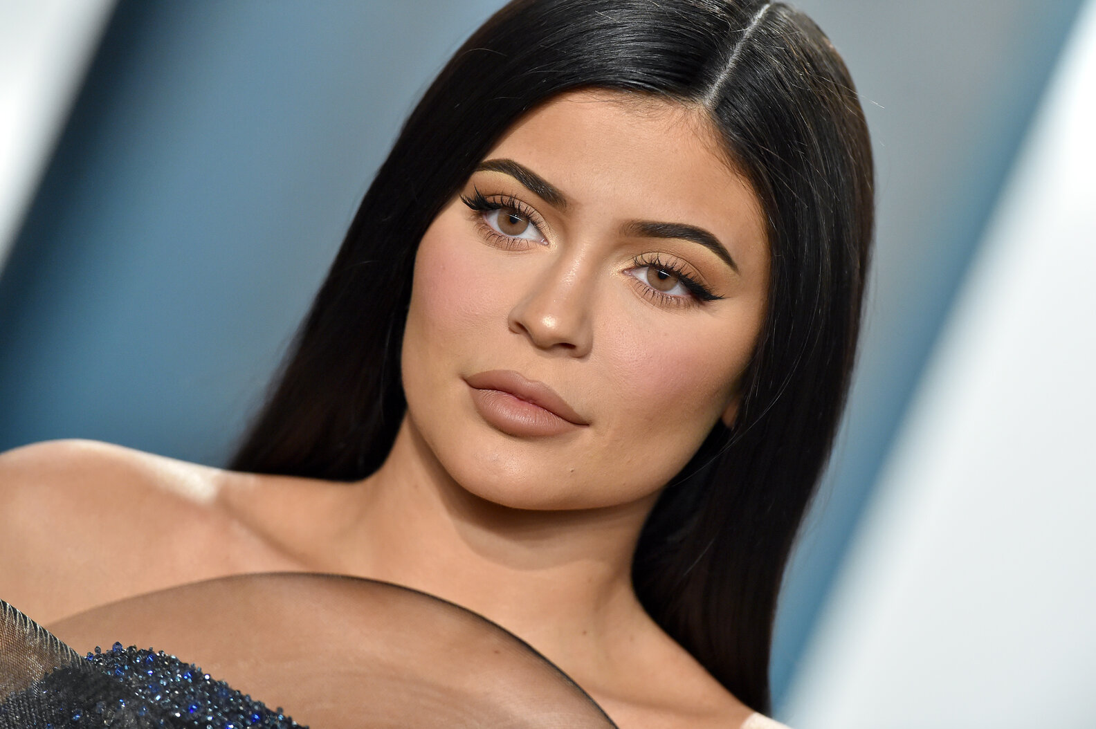Kylie Jenner Responds To Makeup Artist GoFundMe Controversy After Being