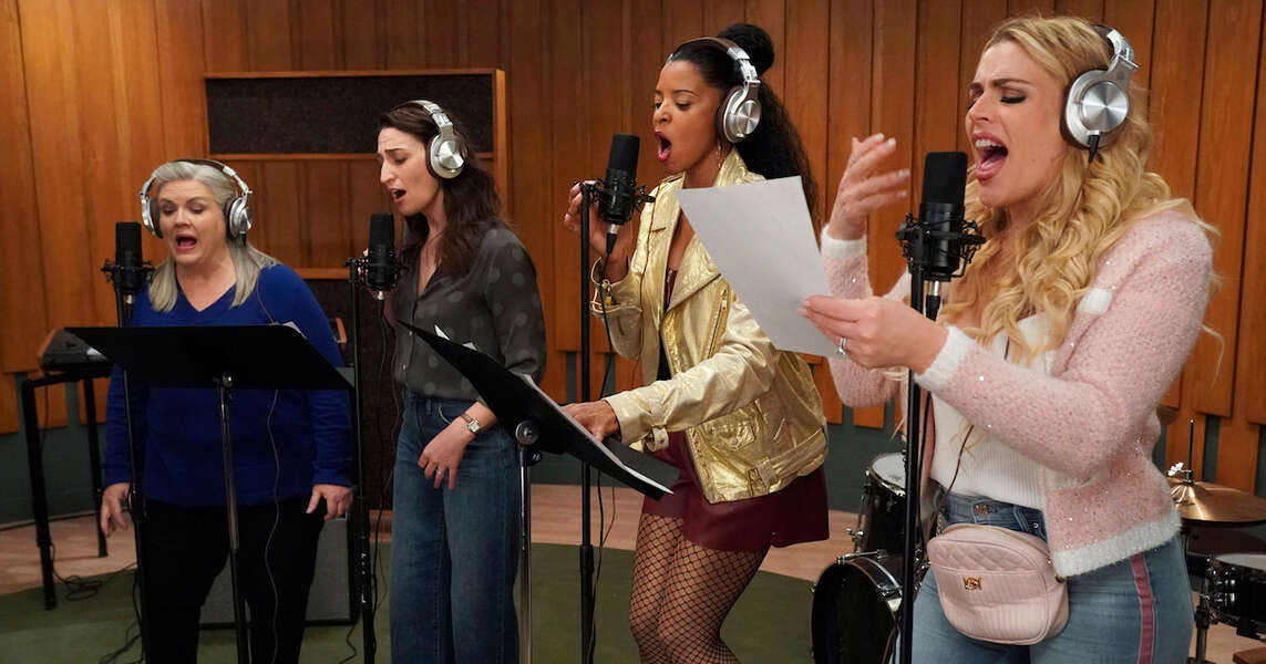 'Girls5eva' Review Why the Peacock Comedy Is TV's Funniest Show