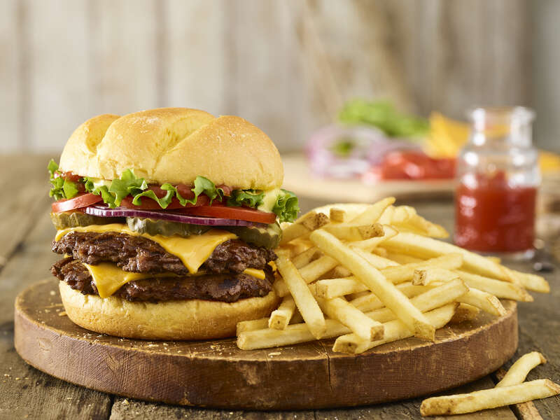 Veterans Day 2021 Free Meals Where to Get Freebies & Food Deals Today