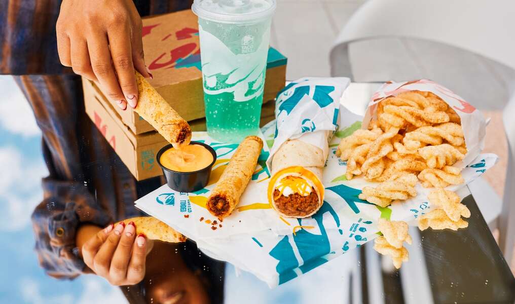 Crispy Dipping Flautas Are Coming to Taco Bell Thrillist