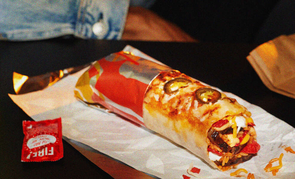 Taco Bell Double Steak Grilled Cheese Burrito Taste Test Is it Good