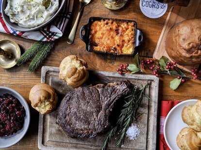 Christmas Eve Dinner Atlanta 2022 Atlanta Restaurants Open Through The Christmas & Holiday Season - Thrillist
