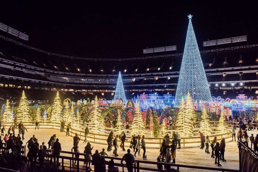 Where to Go Ice Skating Near Dallas Thrillist
