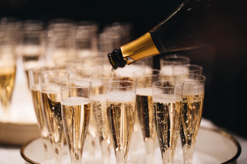 Best Cheap Champagne Good Champagne That’s Under 15 Thrillist