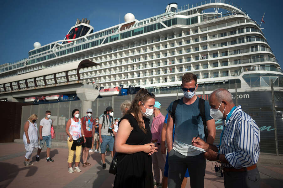 CDC Eases Cruise Travel Warning and Drops Advisory to Level 3 Thrillist