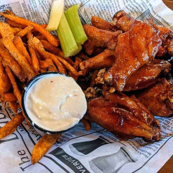 Hilltown Tavern Philadelphia, PA Thrillist