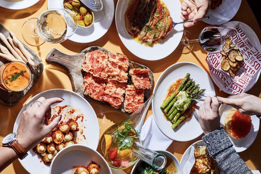 Best Restaurants Near the National Mall in DC Thrillist