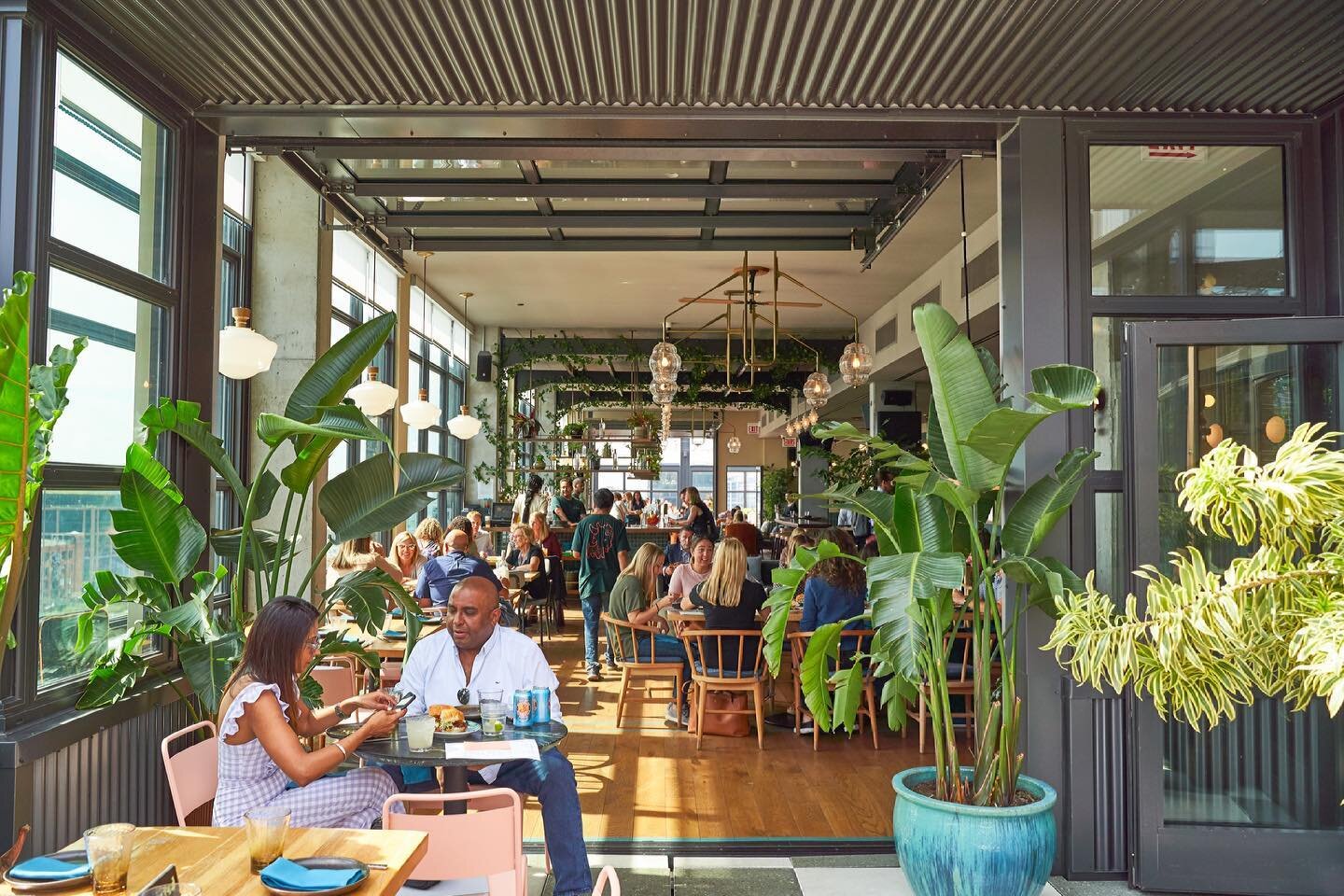 Best Outdoor Dining in Chicago Restaurants & Places to Eat Outside