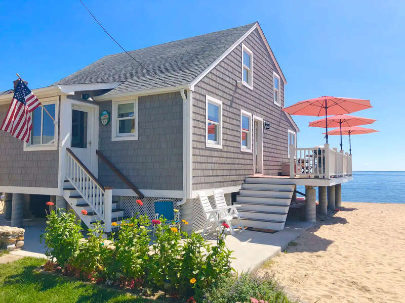 Best Beach Houses Near NYC to Escape to This Summer Thrillist