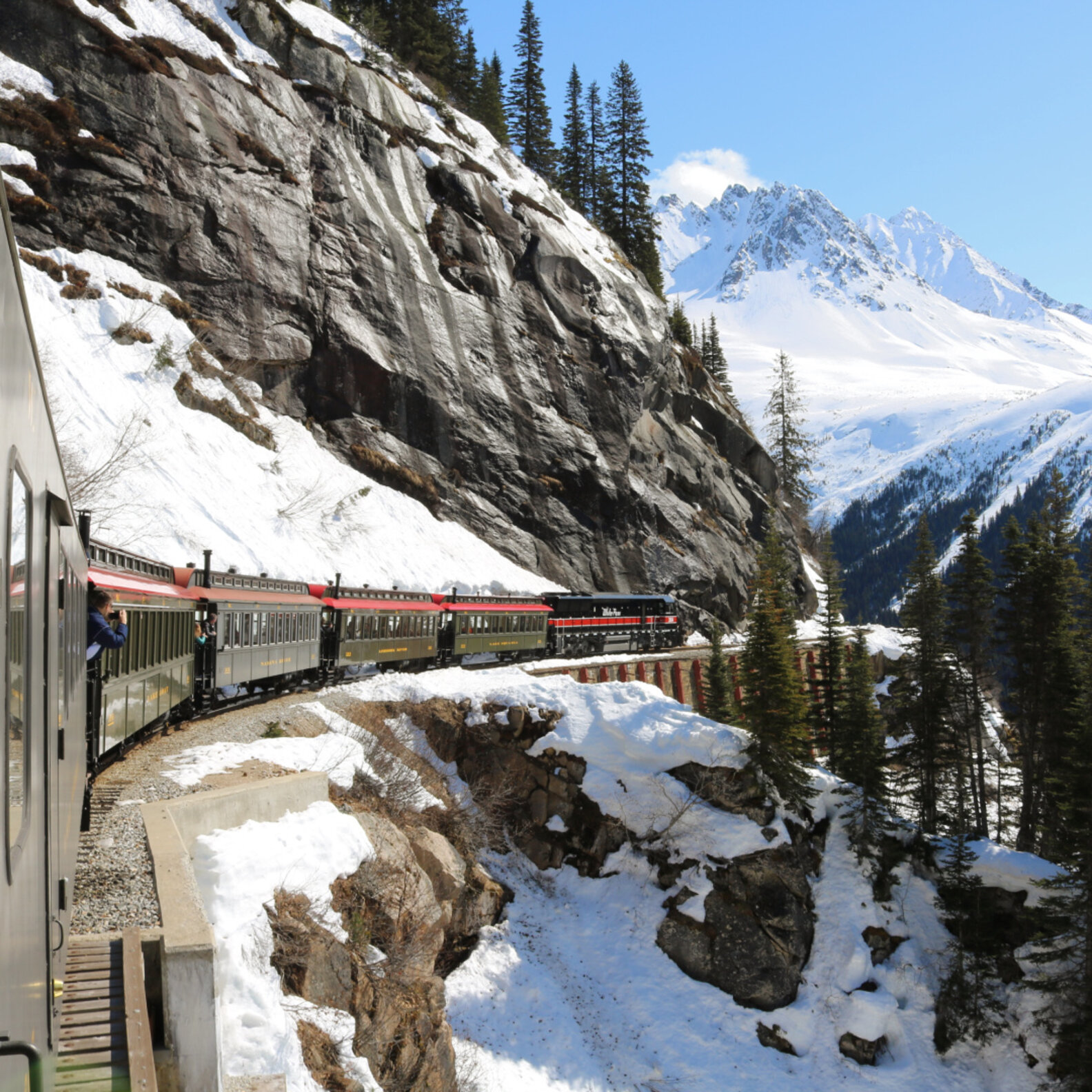 Best Scenic Train Rides in the US Trips & Vacations to Take By Train