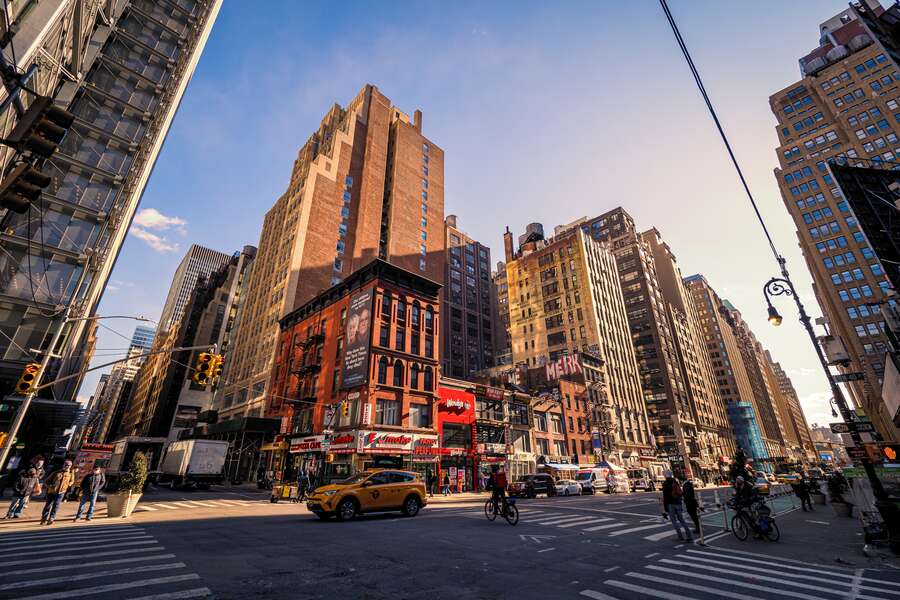 3 NYC Neighborhoods Are Ranked the Best Places for Young Professionals