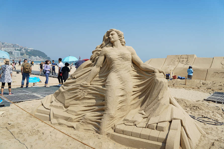 What It's Like to Be a Professional Sand Sculptor Thrillist