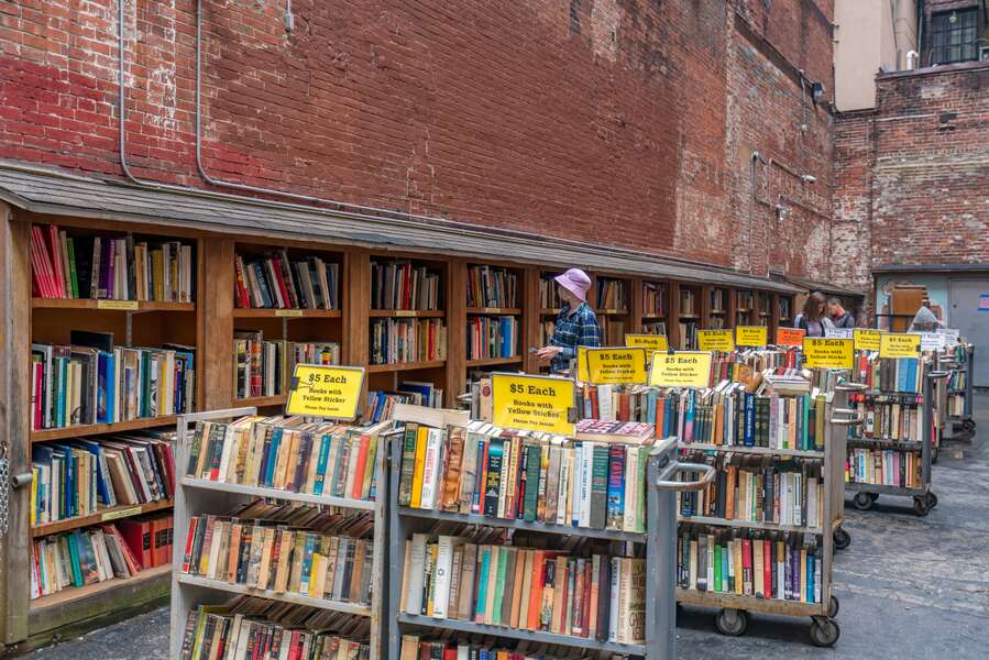 Best Independent Bookstores in Boston Thrillist
